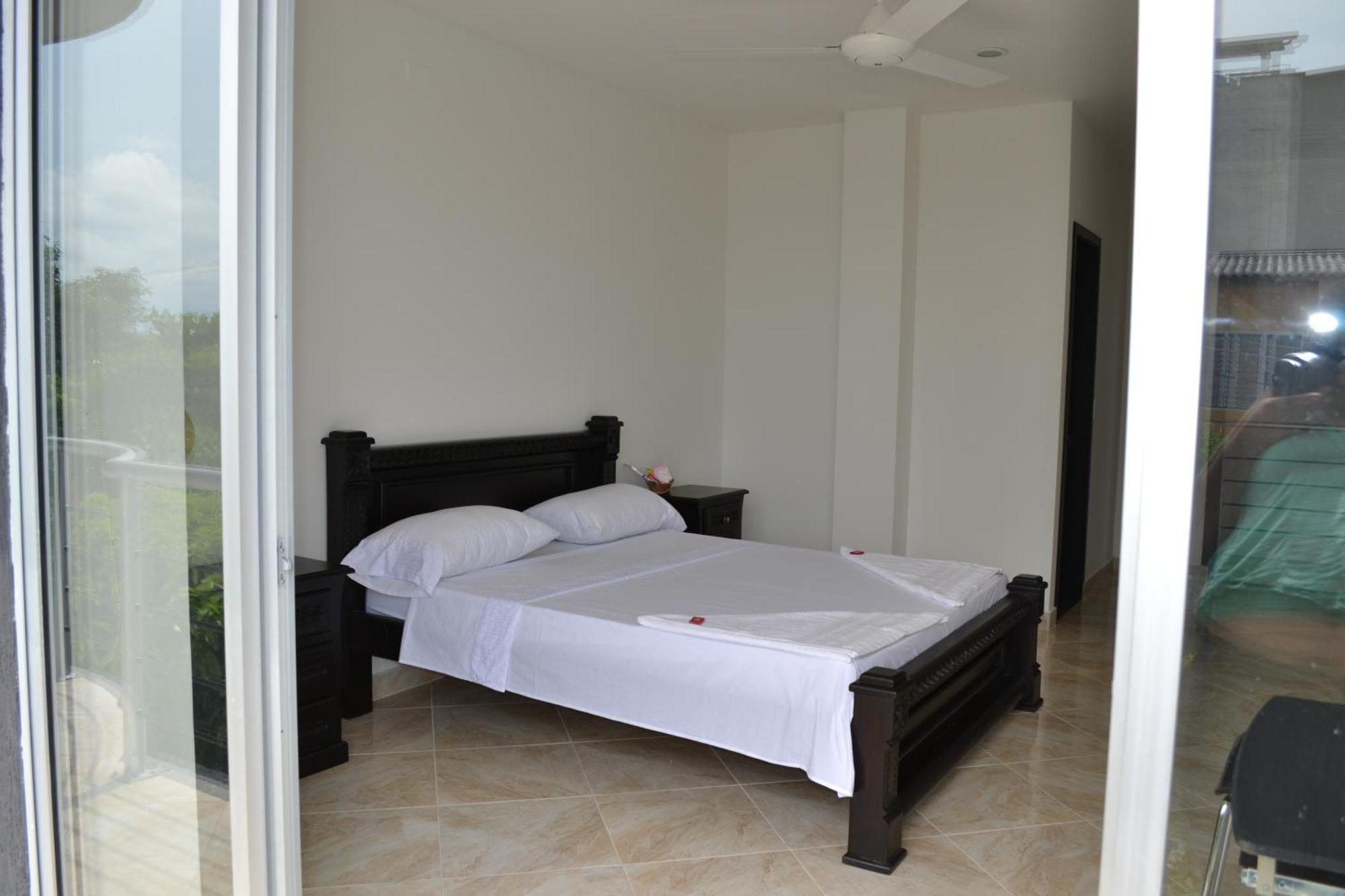 Hotel Brasil Puerto Boyaca Exteriör bild